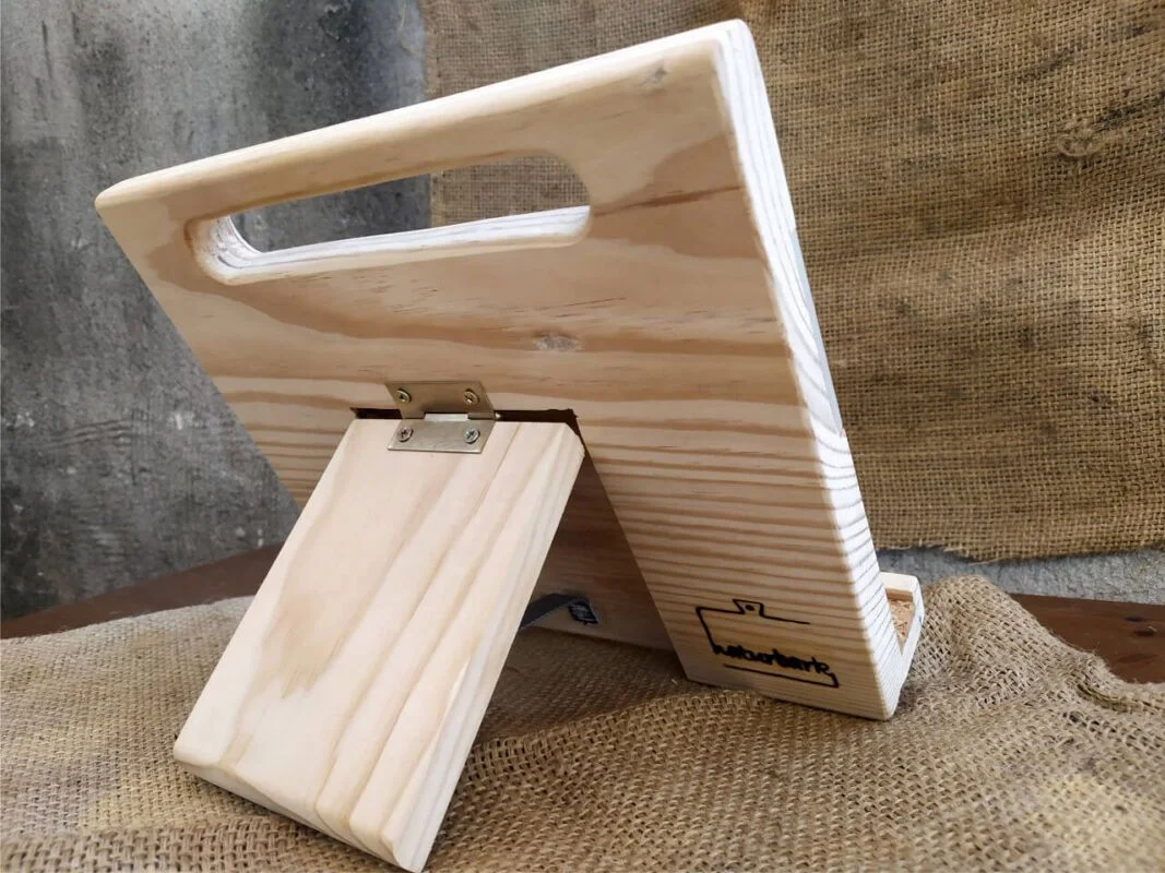 SOPORTE DE MADERA PARA TABLETS | PINO CON MOSAICO | 1005156 - Imagen 3